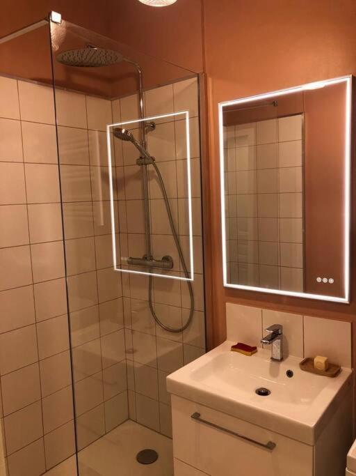 Appartement Vieux-Port/ 2 Min Du Metro Estrangin Μασσαλία Εξωτερικό φωτογραφία